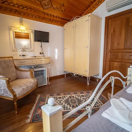 Des Etrangers - Special Category فندق 3*
