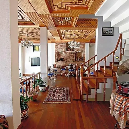 Des Etrangers - Special Category Çanakkale