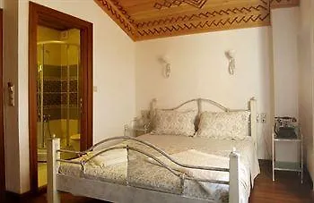 Des Etrangers - Special Category Hotel