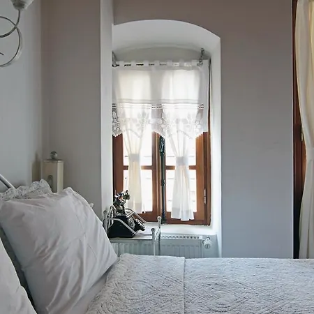 Des Etrangers - Special Category