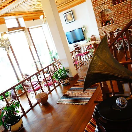 Hotel Des Etrangers - Special Category