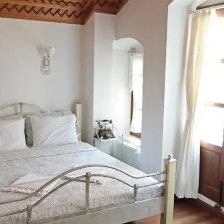 Des Etrangers - Special Category Hotel Canakkale